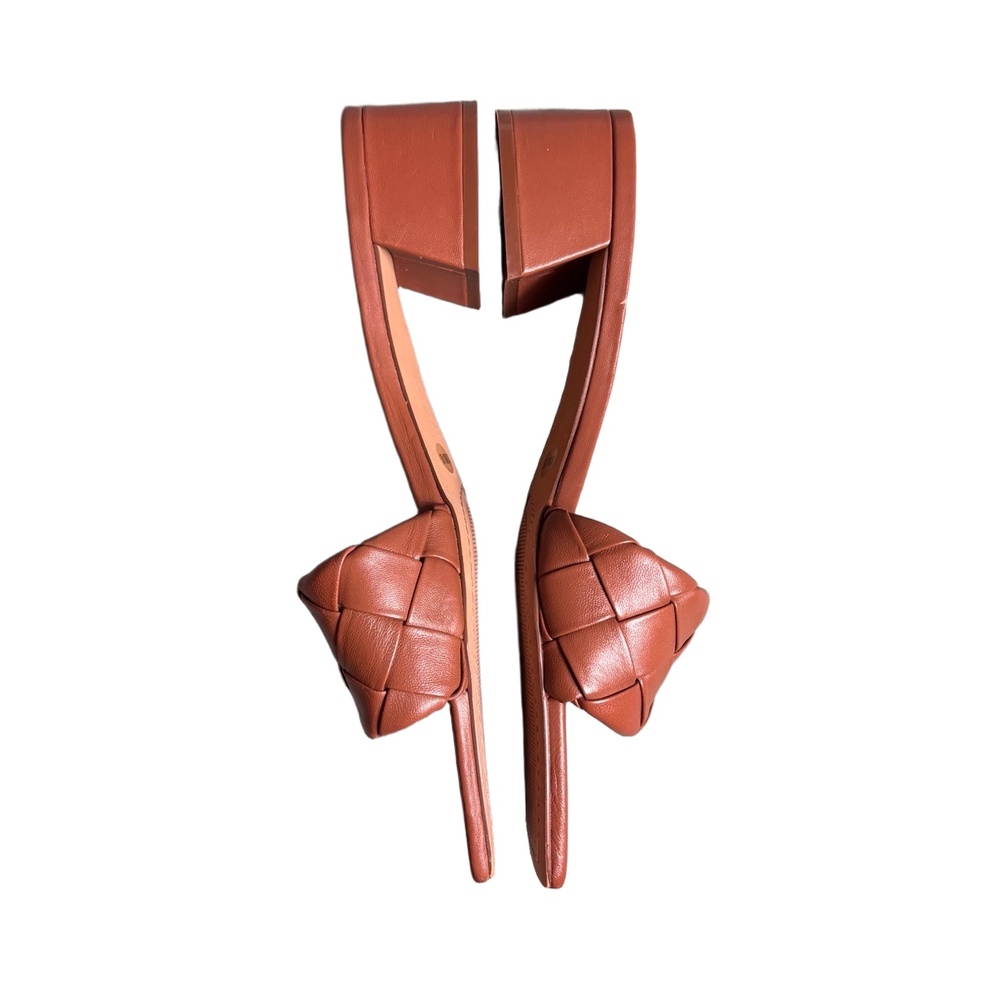 Vince Camuto Brown Woven Sandals - Picture 4 of 5